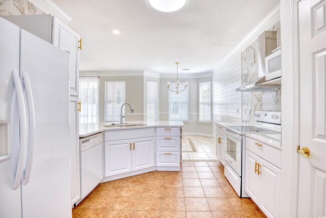 Foto del edificio - 2190 Seneca Ridge Dr