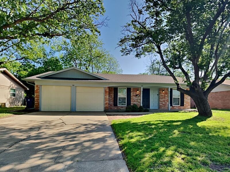 Foto principal - 140 NW Suzanne Terrace