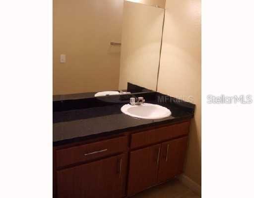 Building Photo - 433 Fountainhead Cir