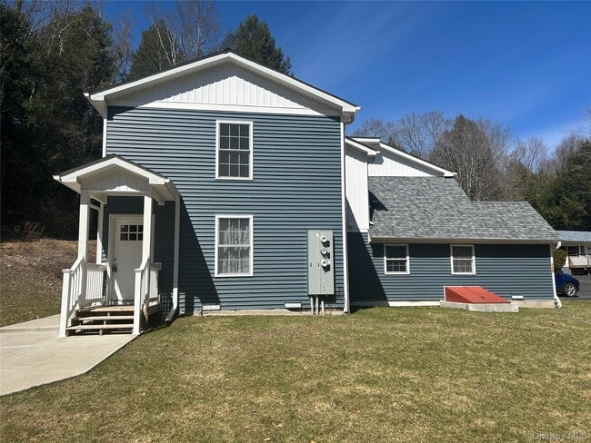 Building Photo - 135 Gale Rd