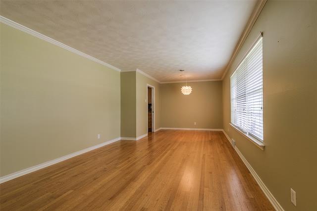 Foto del edificio - 10626 Longmeadow Dr
