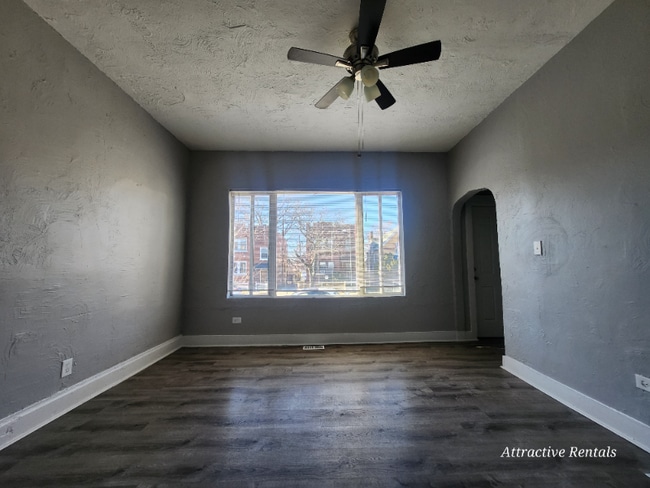 Photo - 7321 S Kenwood Ave Apartment