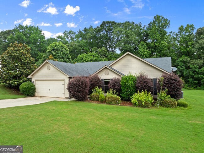 Foto del edificio - 226 Falling Leaf Ln