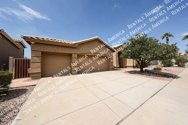 Building Photo - 16832 S 18th Way