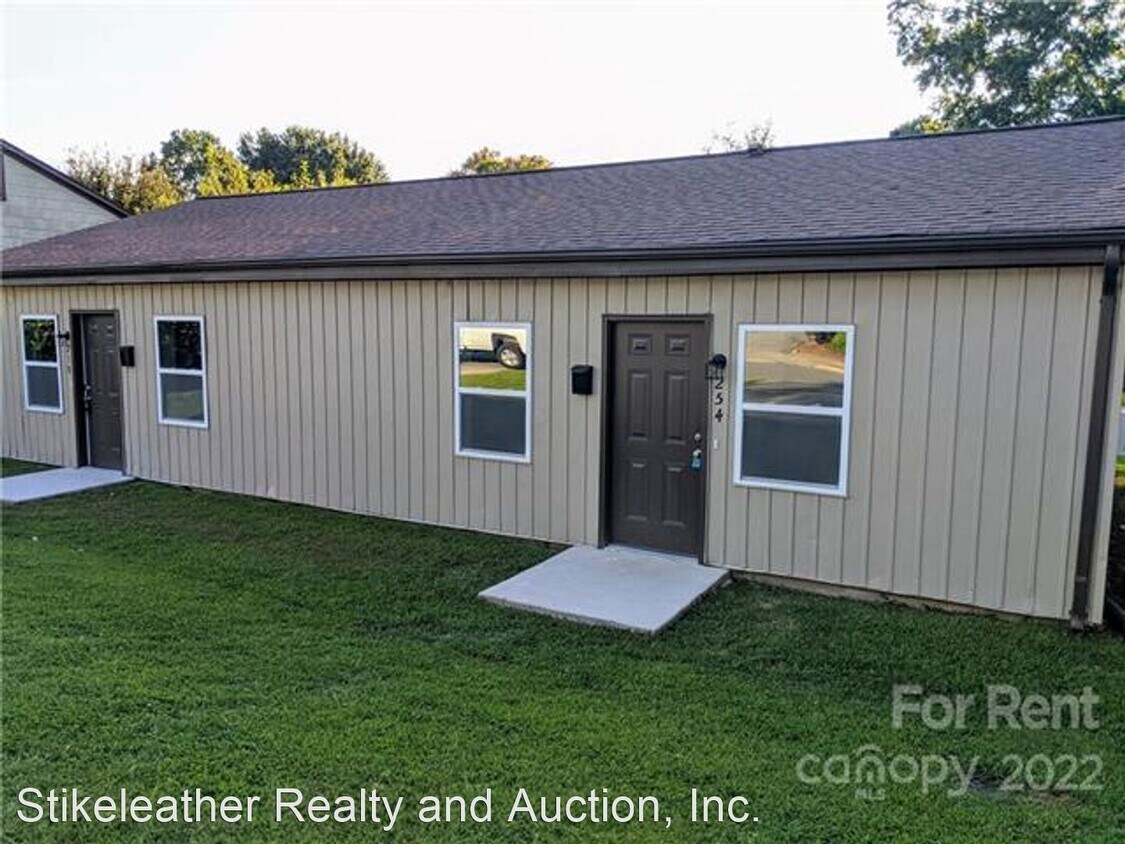 Primary Photo - 2 br, 1 bath House - 254 W McNeely Avenue
