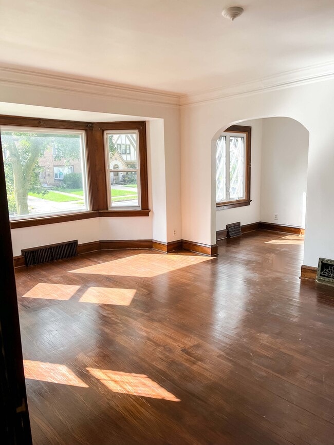 Building Photo - 4128 W McKinley Ct