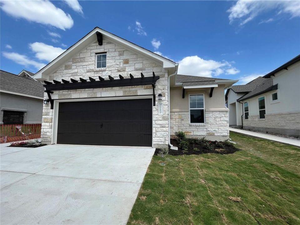 Foto principal - 712 Faith Dr