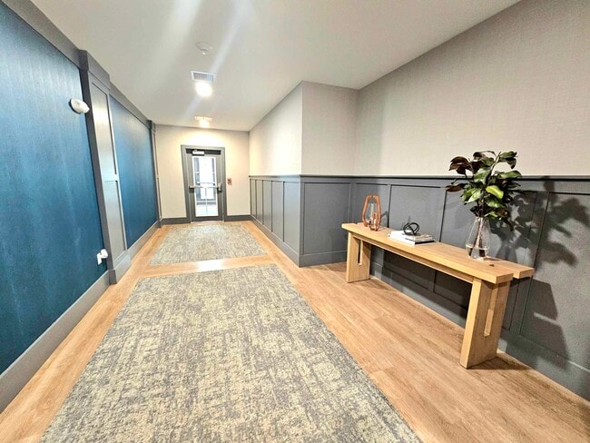 Building Photo - 60 Coppersmith Way