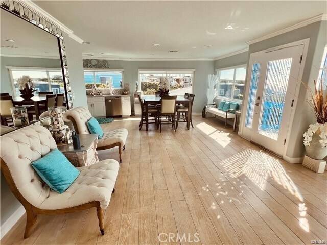 Foto del edificio - 29500 Heathercliff Rd