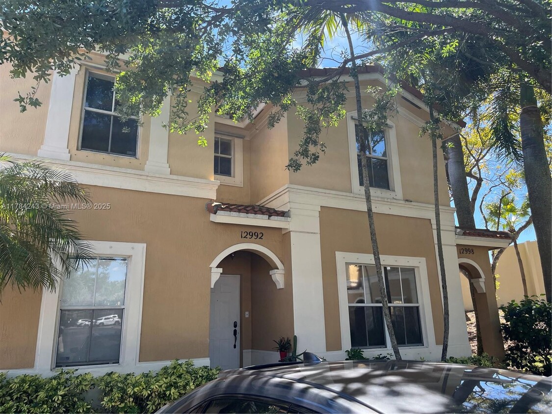 Foto principal - 12992 SW 32nd St