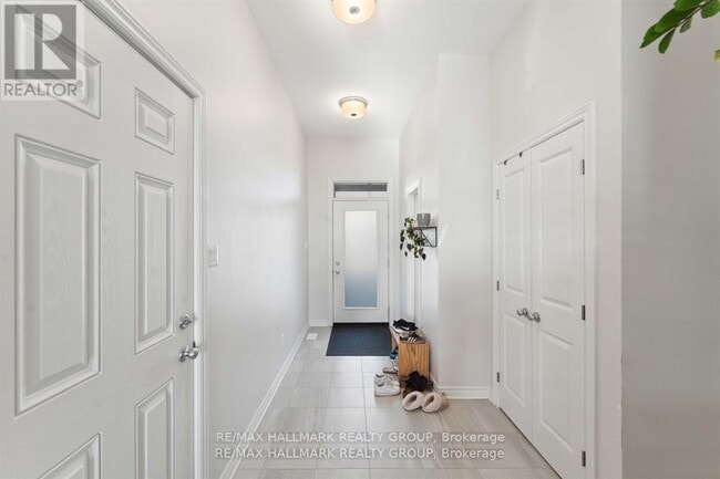 Building Photo - 203 Finsbury Ave