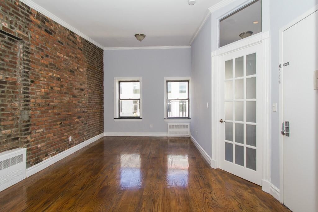Primary Photo - 188 Avenue B