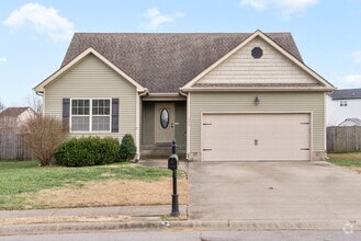Building Photo - 526 Falkland Cir