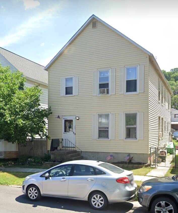 450 8th Ave Unit 2nd Floor, Troy, NY 12182 Apartments in Troy, NY