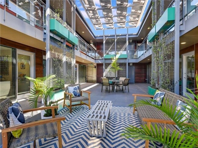 Foto del edificio - 904 West Ave
