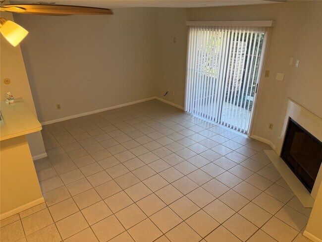 Building Photo - 2120 El Paseo St