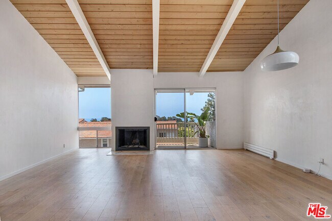 Foto del edificio - 28254 Rey De Copas Ln