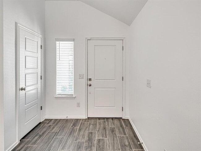 Foto del edificio - 2508 NW 199th St