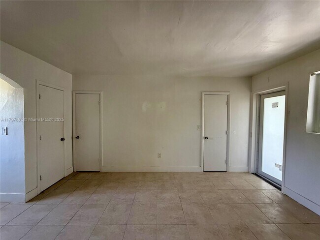 Foto del edificio - 5305 Biscayne Blvd