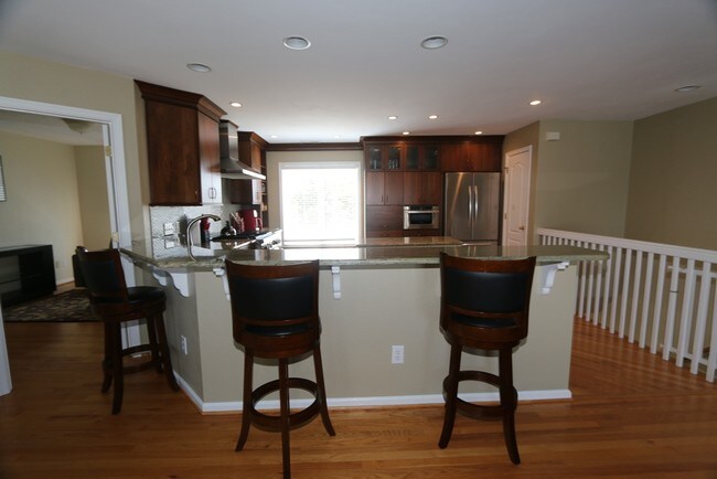 Building Photo - 502 Surfside Ave