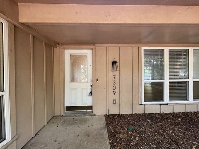 Building Photo - 7309 Cedar Ct