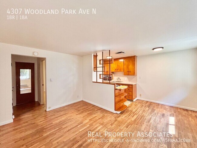 Foto del edificio - 4307 Woodland Park Ave N