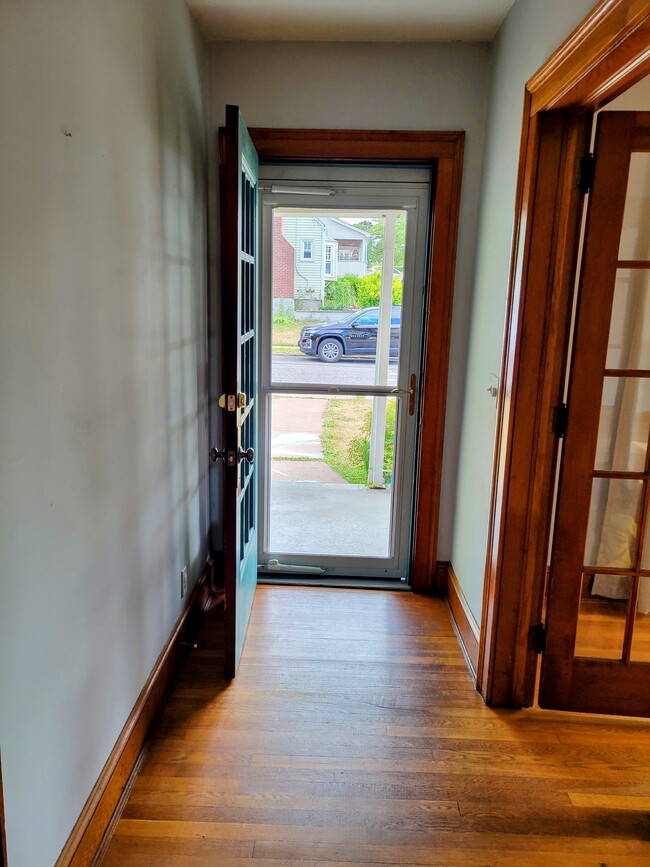 Entryway - 63 Durkin St