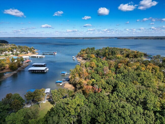 Foto del edificio - Furnished Home on KY Lake