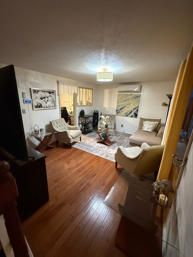 Building Photo - 65 Venus Dr