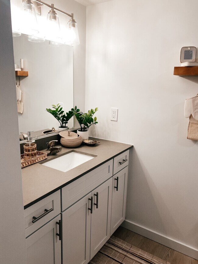 Baño modelo 2 - Yugo Champaign South 3rd Lofts