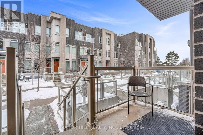 Building Photo - 7 Applewood Ln