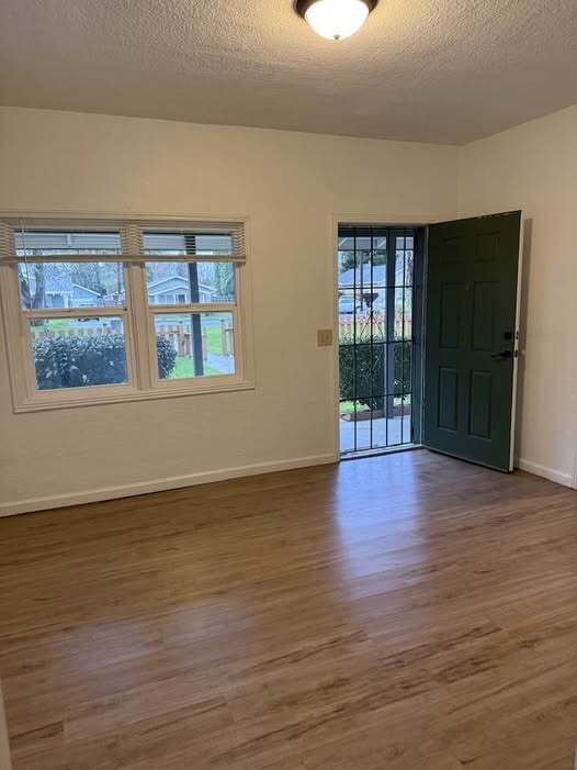 Building Photo - 677 Almond St