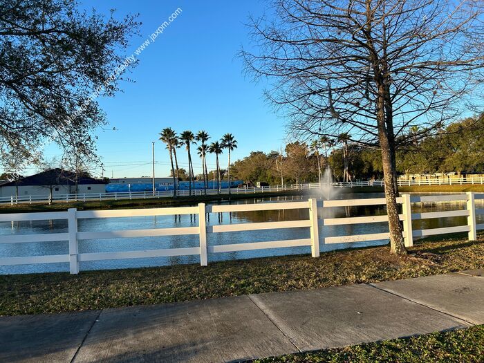 Foto principal - Beautiful 2 Bed/1 Bath Duplex in Atlantic ...