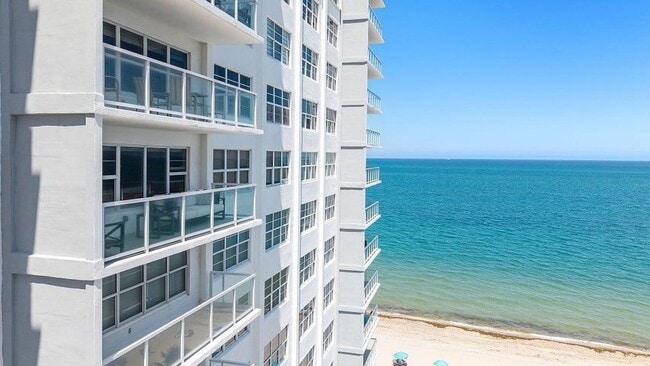 Foto del edificio - 3750 Galt Ocean Dr