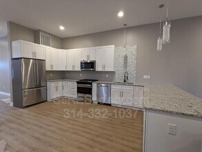 Building Photo - 2206 Blendon Pl