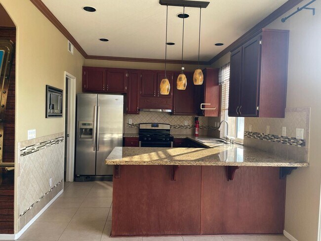 Foto del edificio - Beautiful 4-Bedroom Home for Lease in Otay...