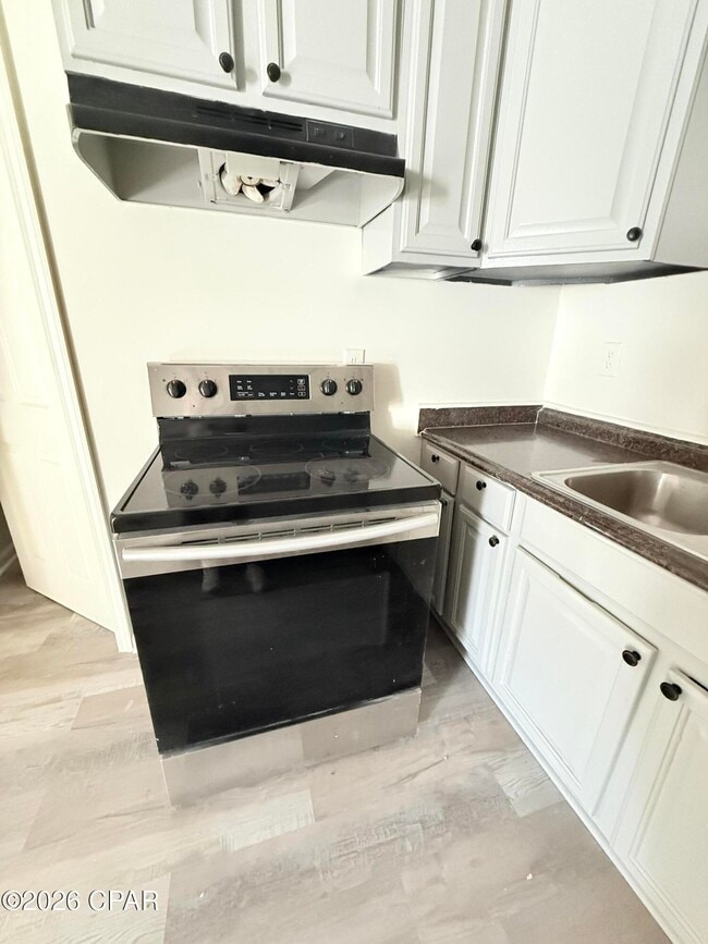 Building Photo - 237 Helen Ave