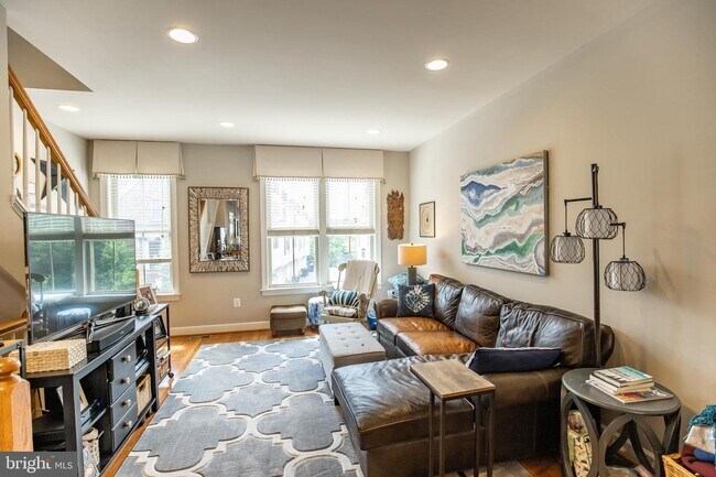 Foto del edificio - 2614 S Kenmore Ct