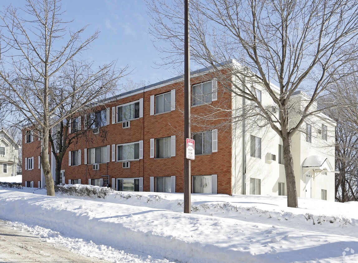 Primary Photo - 1076 Agate St