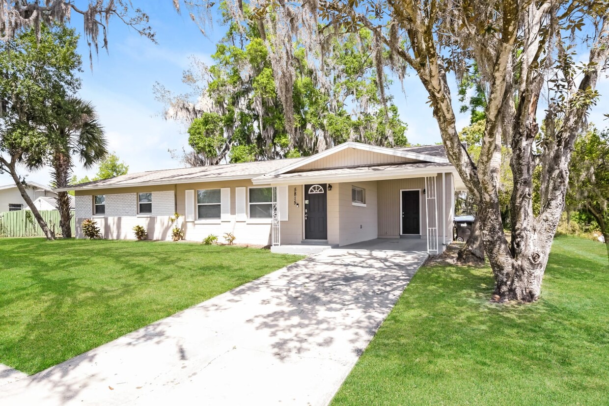 Primary Photo - 5815 Riviera Dr
