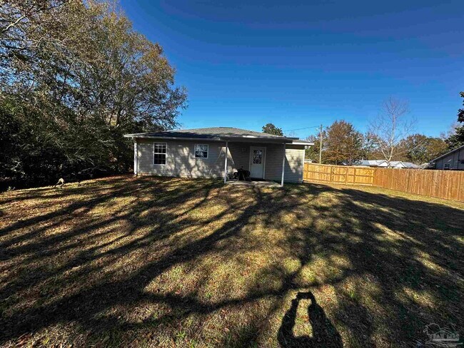 Building Photo - 4026 Charles Cir