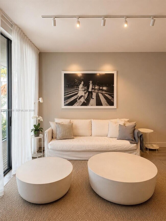 Foto del edificio - 2960 NE 207th St