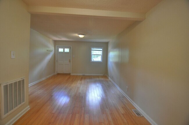 Photo - Cute 2 bedroom - Close to Downtown Carrboro and UNC! House