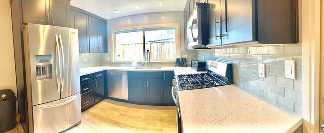 Foto del edificio - 1798 Starlite Dr