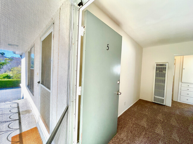 Building Photo - 2108 Aviation Way