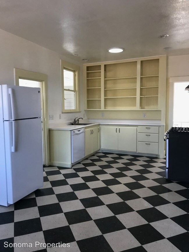 Building Photo - 3 br, 1 bath House - 4100 Lovall Valley Loop