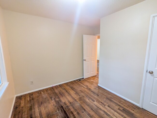Building Photo - 3054 Waters Rd SW