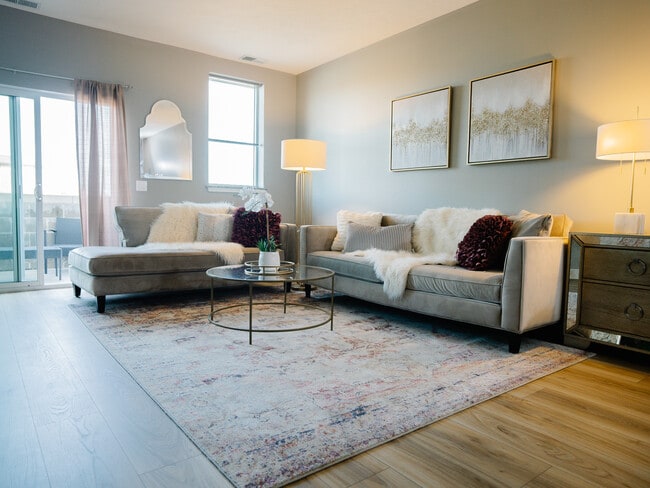 Building Photo - Corvina Apartments Building Photo - Corvina Apartments