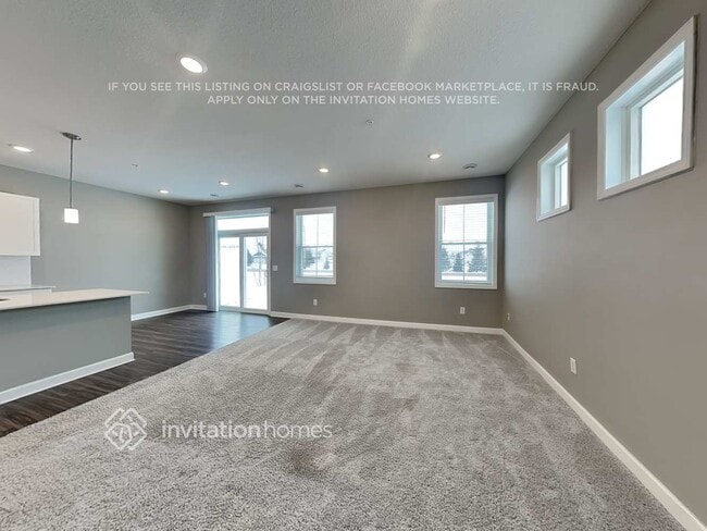 Foto del edificio - 16700 Dunkirk Cir N