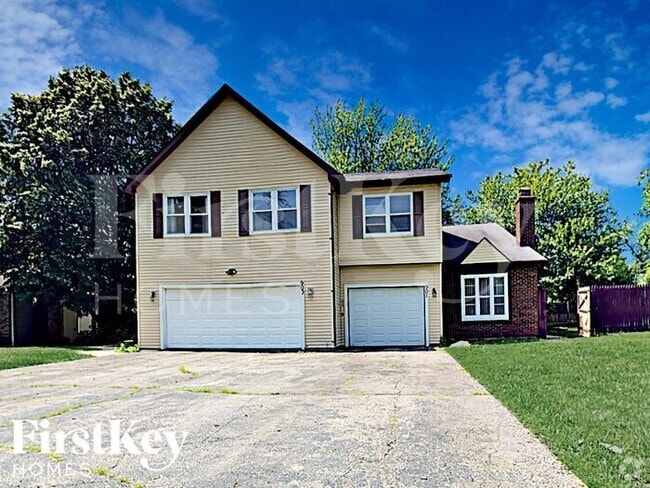 Building Photo - 901 Autumn Ln